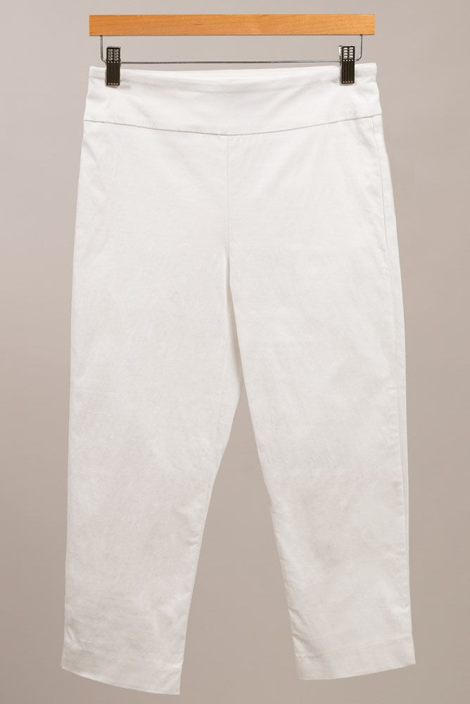 Eric Straight Leg Millennium Capri Curvy White