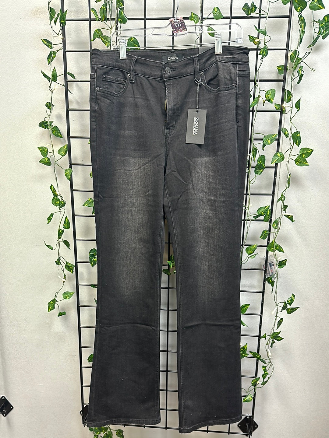 Zenana Black