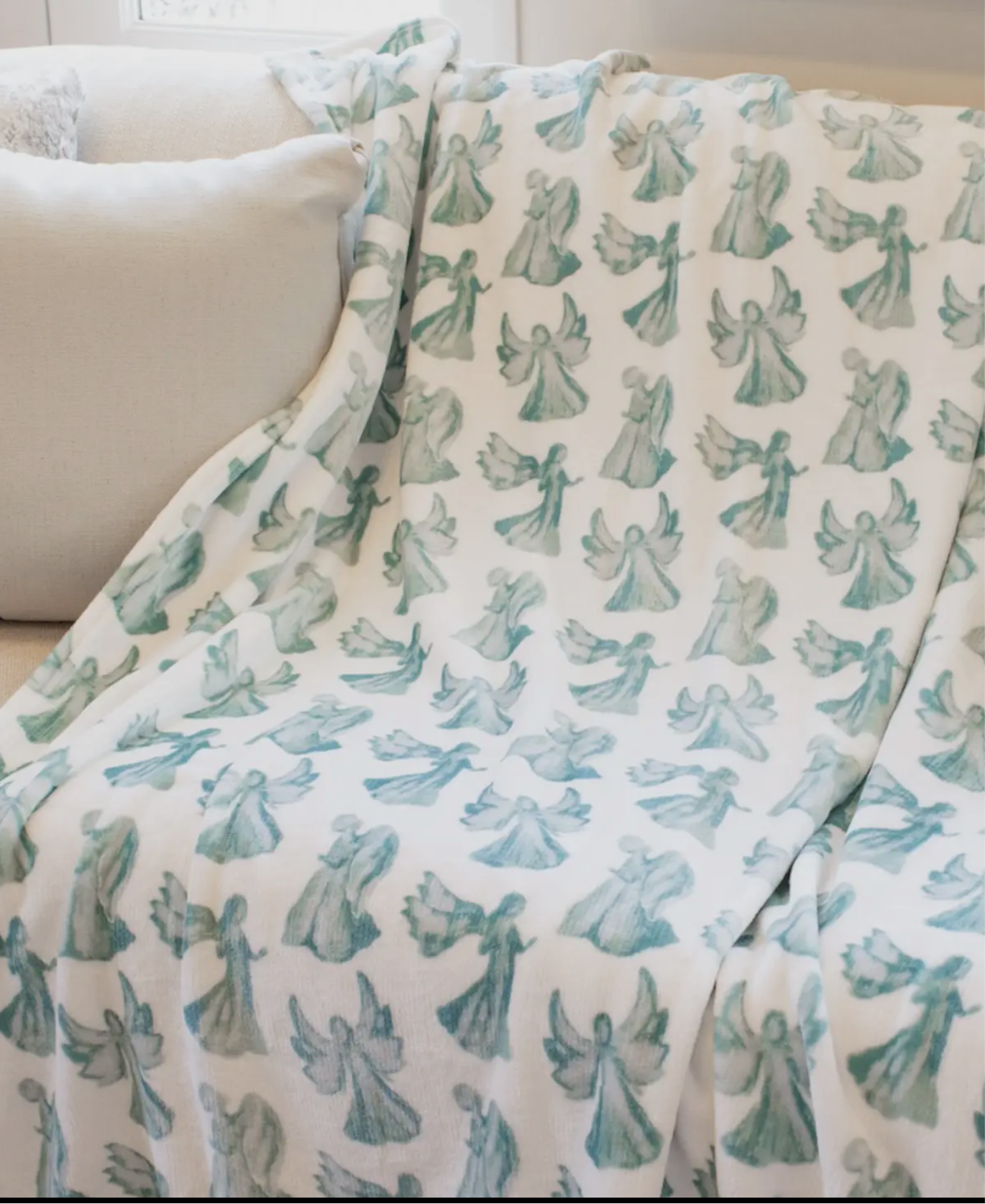 Royal Standard 50x60 Throw Blankets