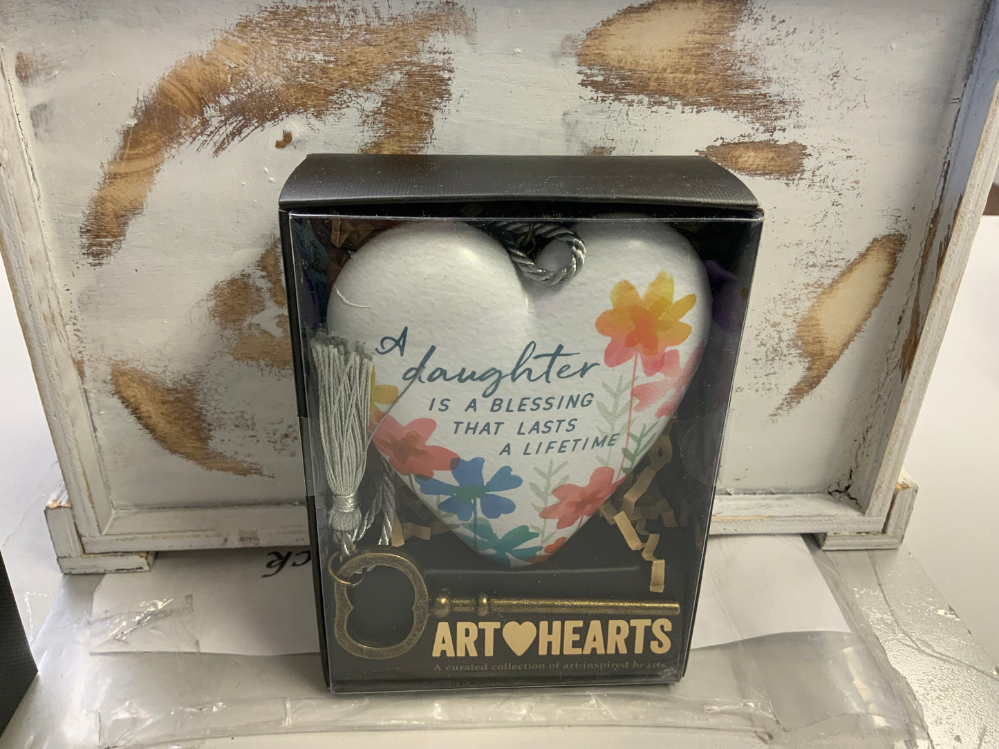 Demdaco Art heart whole heart