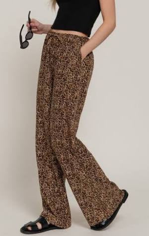 Davi & Dani Leopard Elastic Waistband Pants