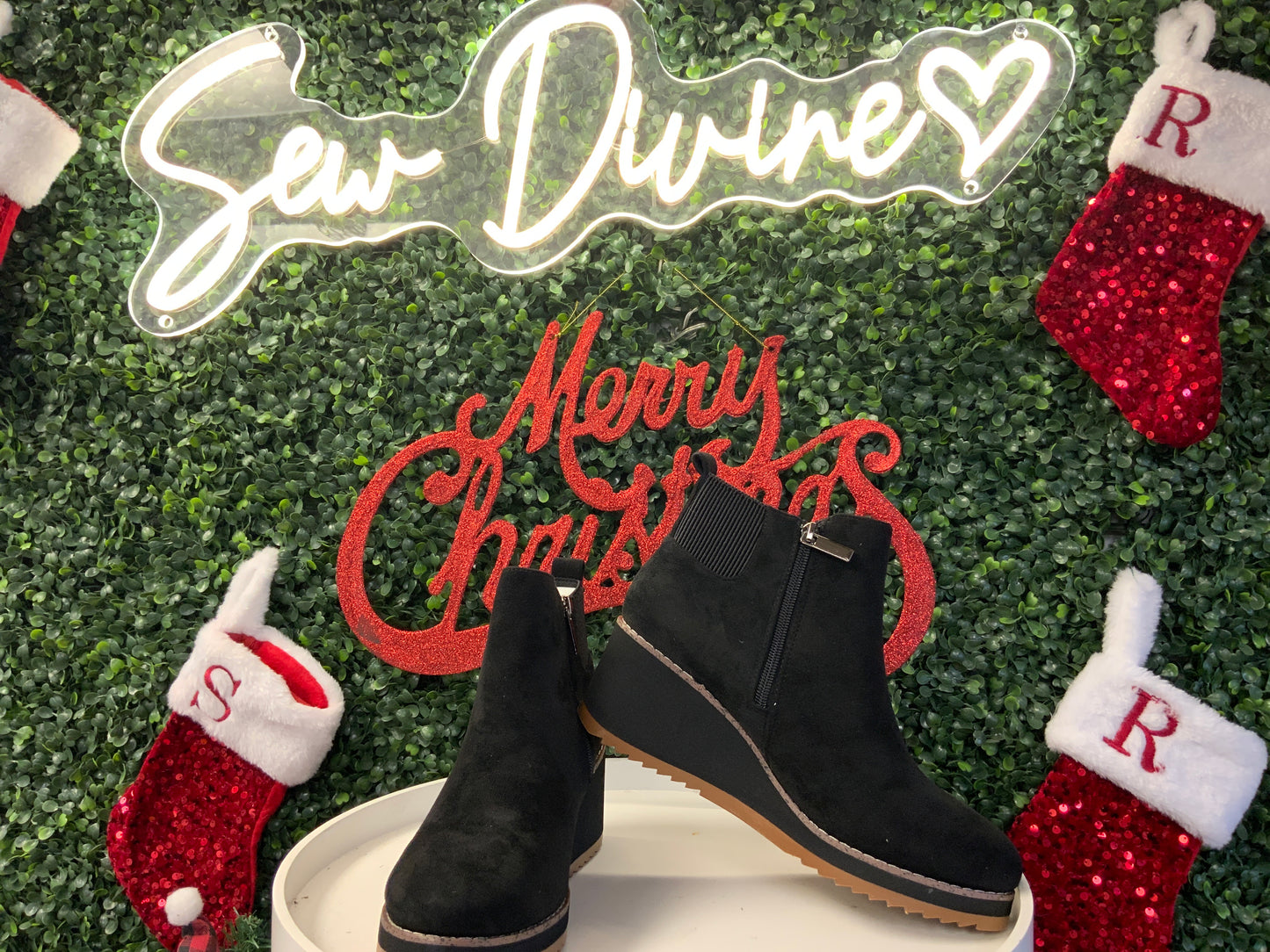 Corky’s Faux Suede Apple Sauced