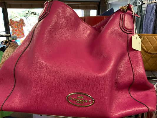 Jane Pendergraph Coach 3 section Pink