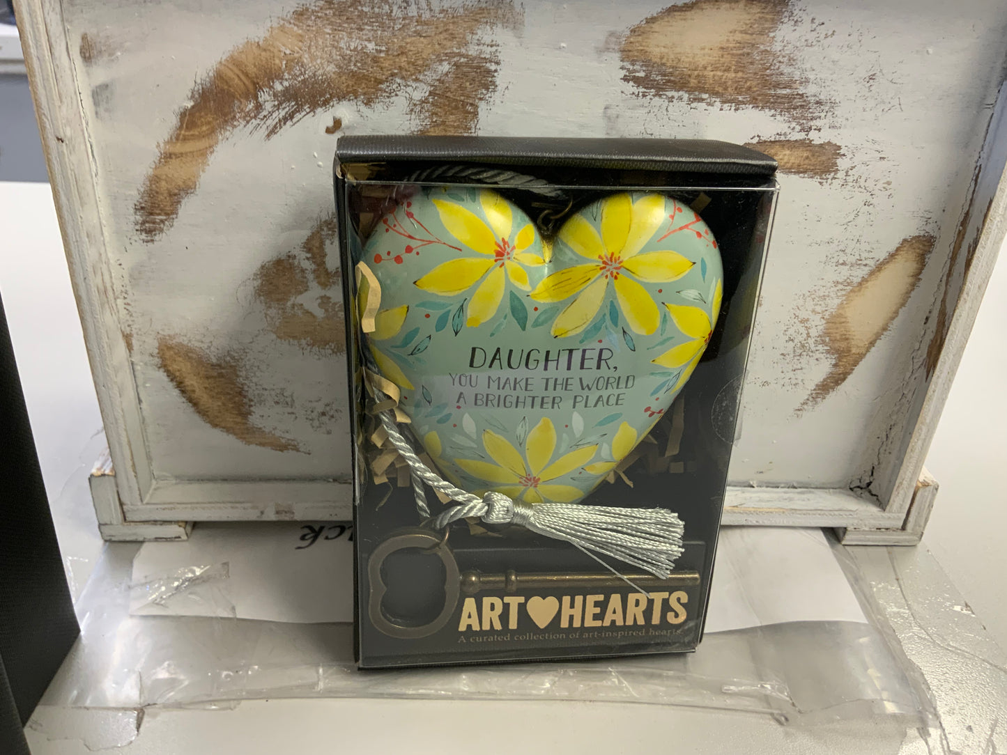 Demdaco Art heart whole heart