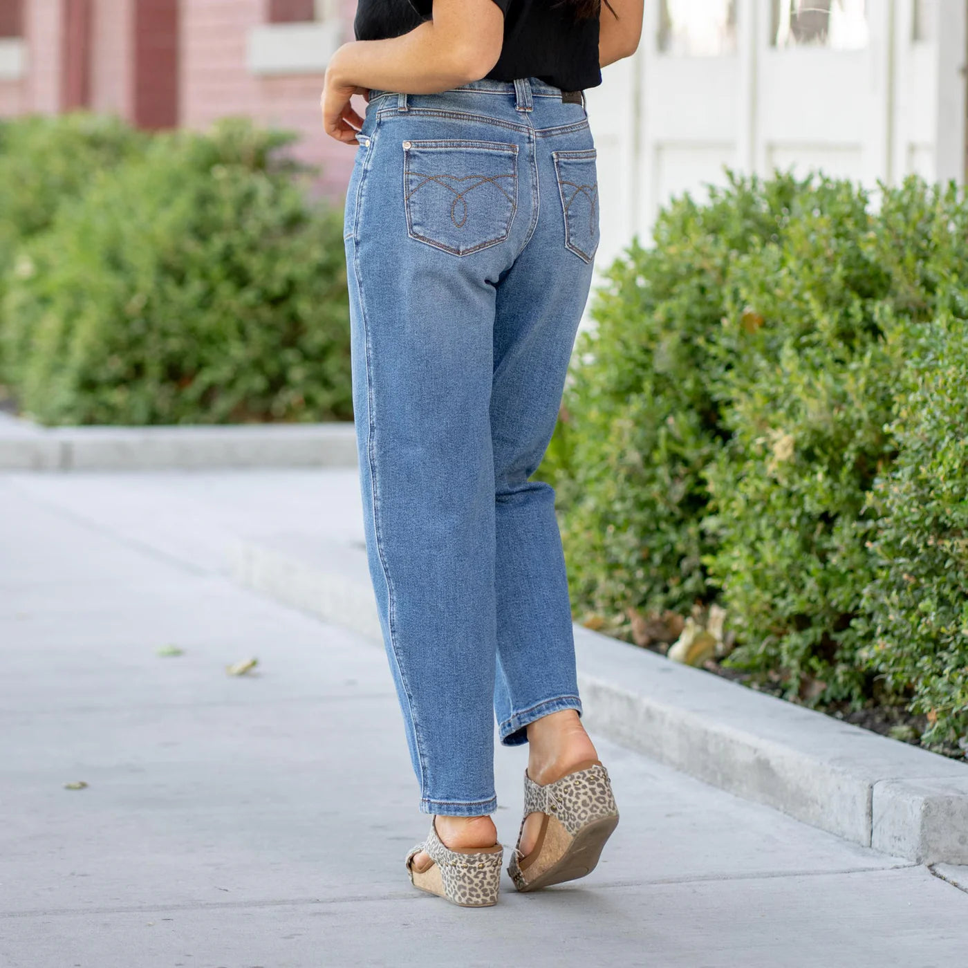 Judy Blue High Waist Barrel Jeans