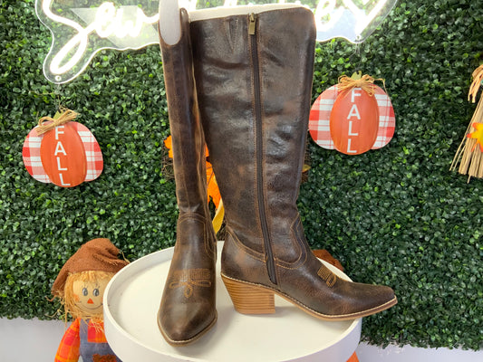 Hey Girl by Corkys Hats Off Boots