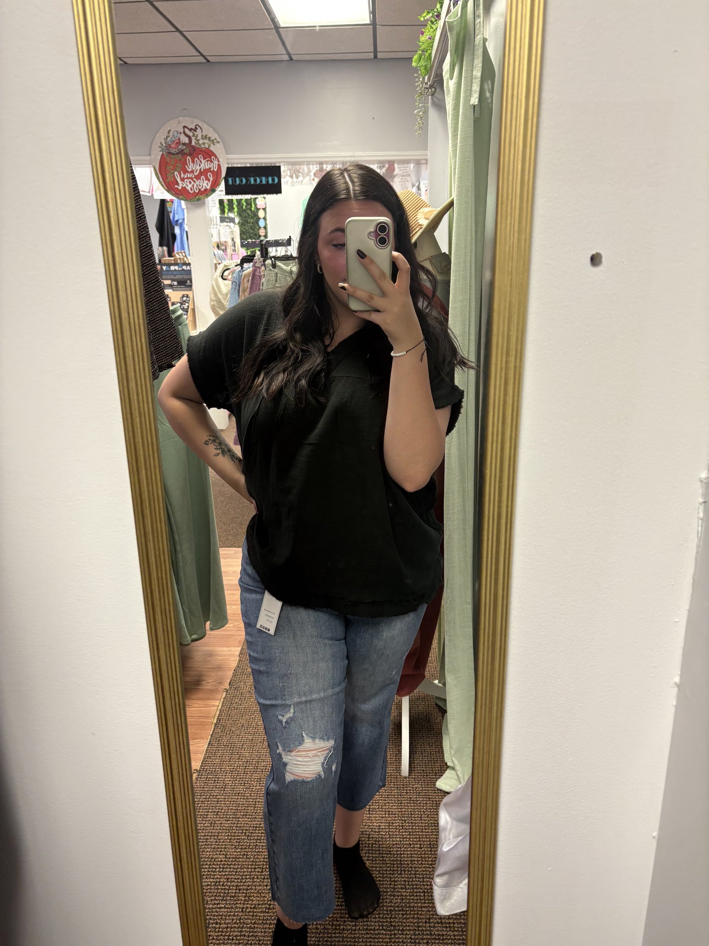 Judy Blue Destroy & Raw Cut Hem Crop Wide